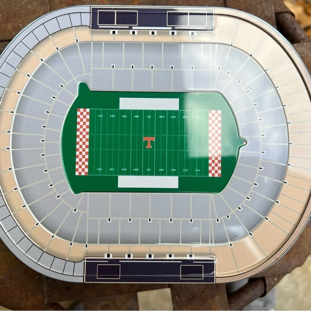 University of Tennessee Vols Golf Set NEYLAND STADIUM Ca. 2000